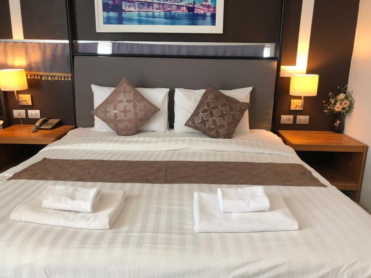 Lg Lemon Grass Hotell Na Chom Thian Exteriör bild