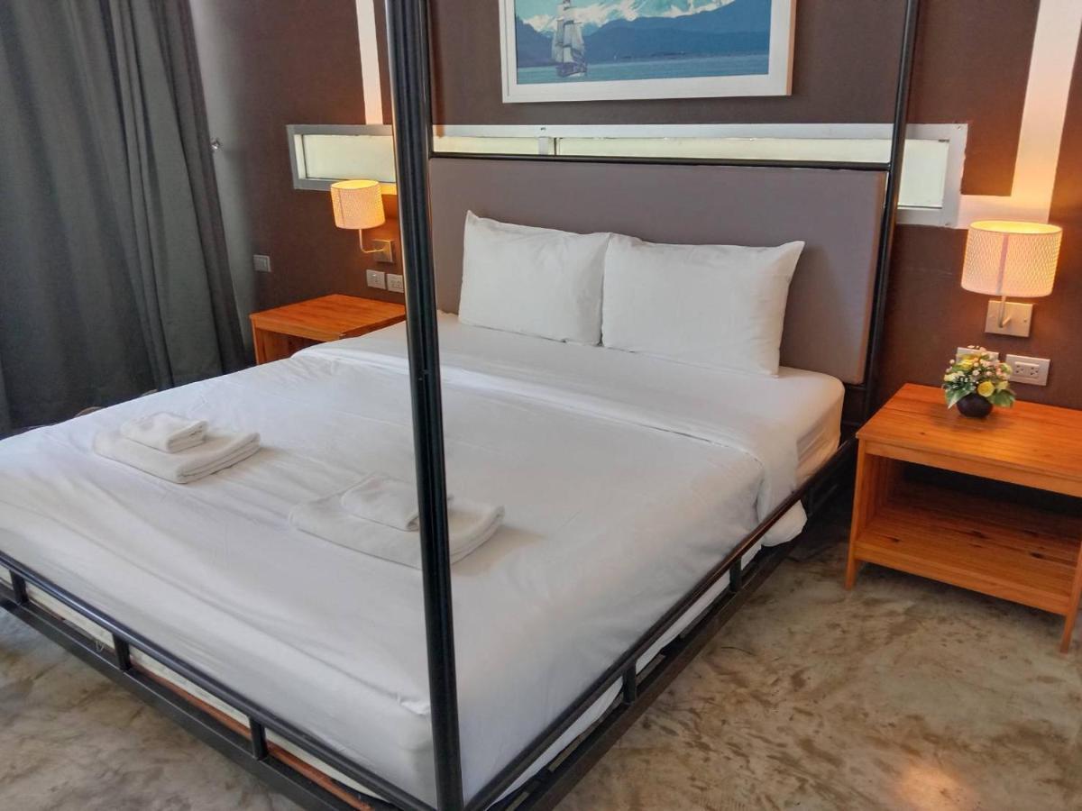 Lg Lemon Grass Hotell Na Chom Thian Exteriör bild