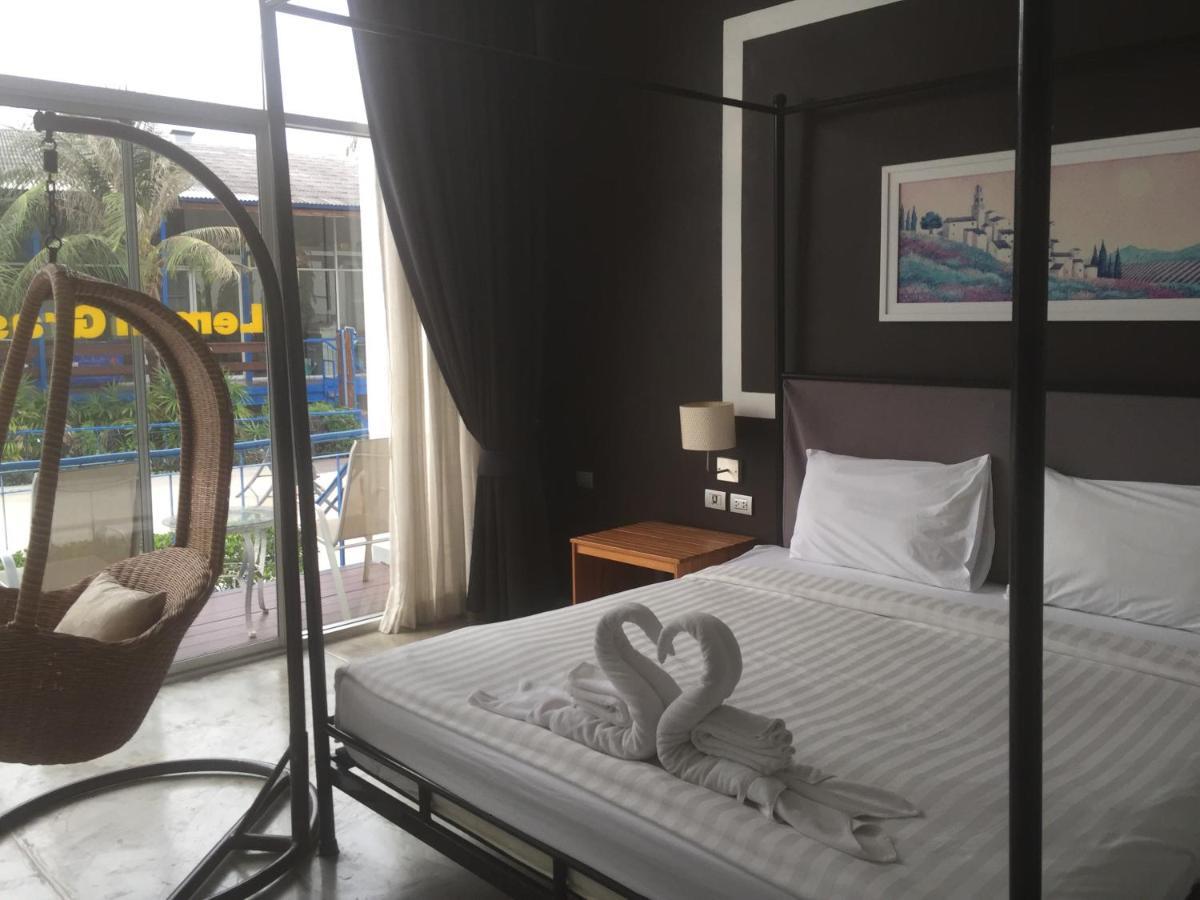 Lg Lemon Grass Hotell Na Chom Thian Exteriör bild