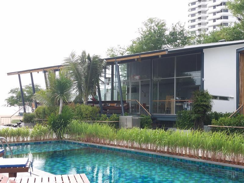 Lg Lemon Grass Hotell Na Chom Thian Exteriör bild
